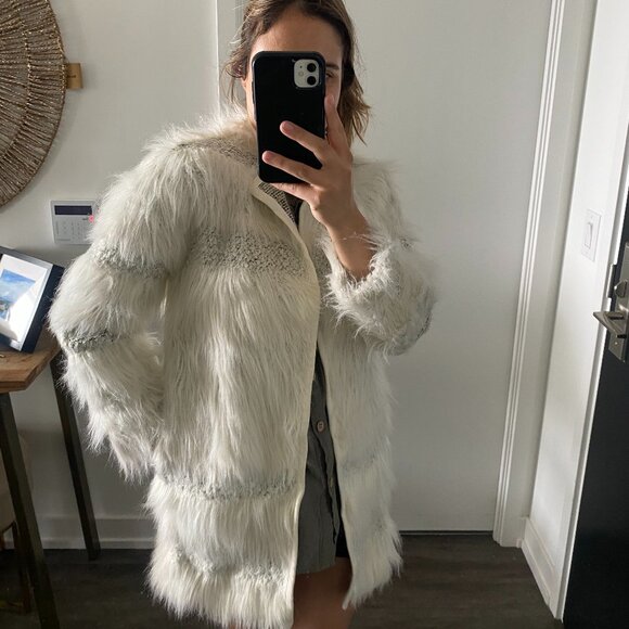 White Shaggy Faux Fur Jacket - Statement Piece, Cardigan Coat M - Picture 4 of 5